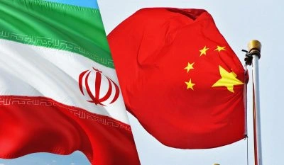 Важливі потоки нафти, а не спасіння режиму: Foreign Affairs про допомогу Ірану від Китаю